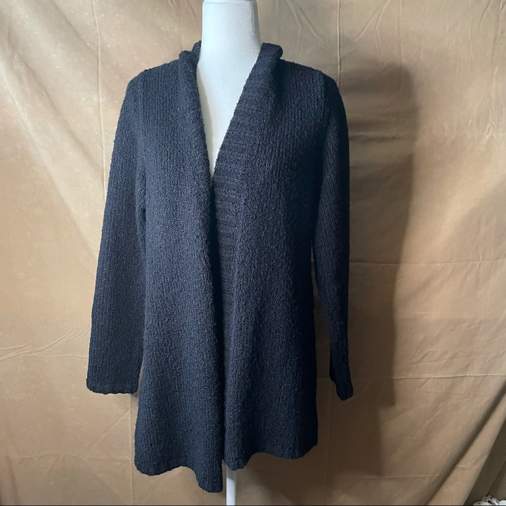 Large black cozy cardigan smoke and pet friendly home
